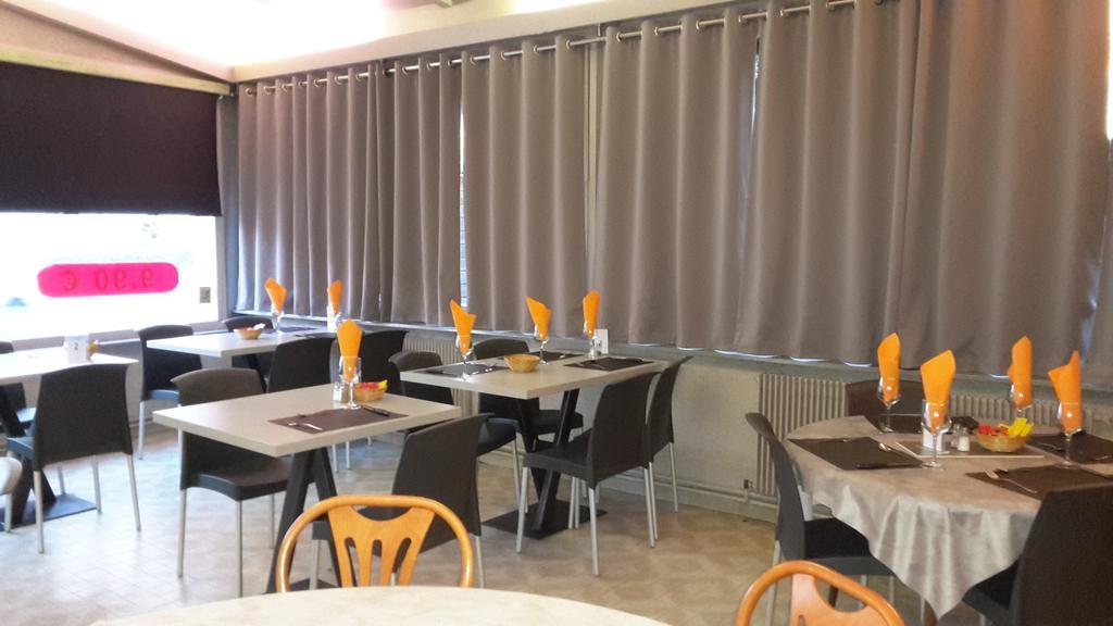 Pension Hotel Restaurant De La Place Voujeaucourt Kültér fotó